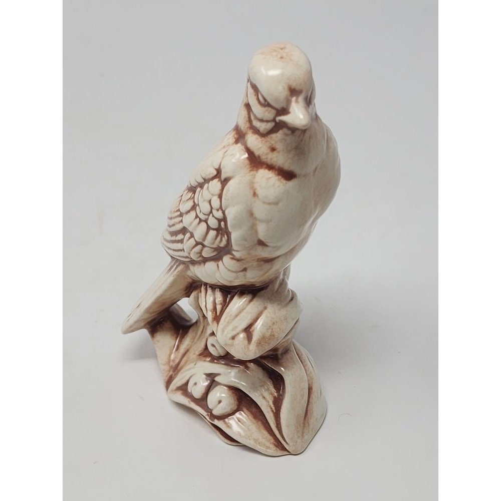 Red Barn Ceramics Brown And White Bird‎ Figurine Signed By Betty